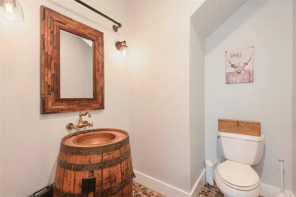 568 County Road 5025 Leonard, TX 75452