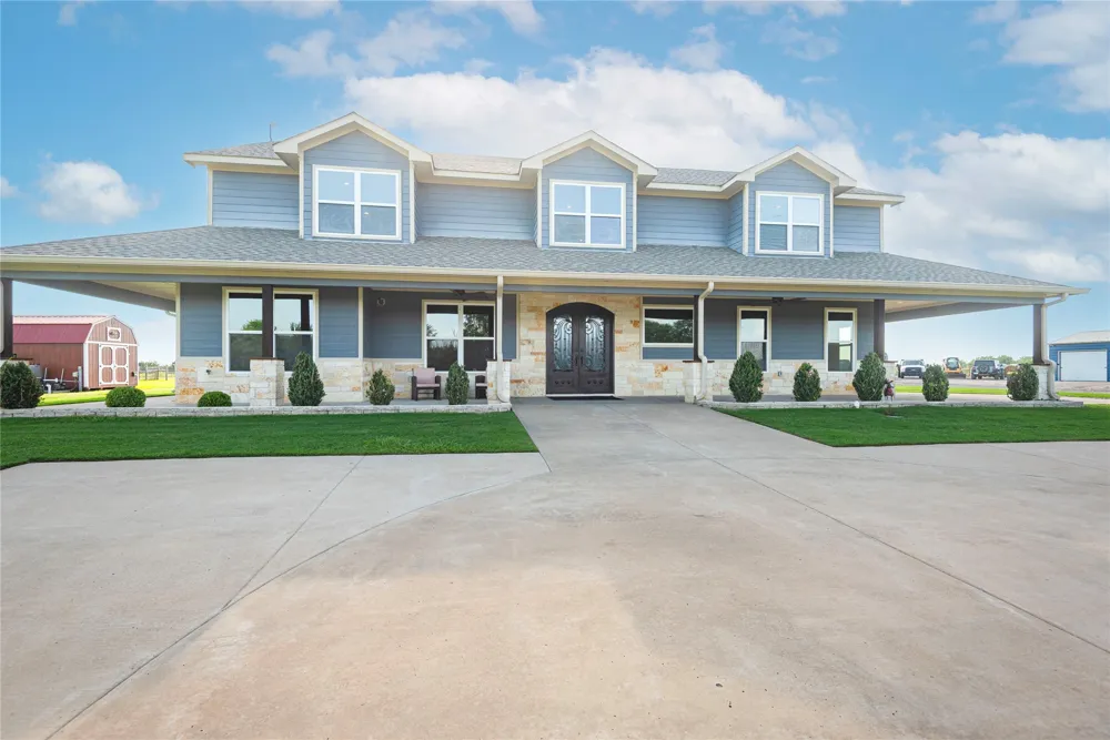 568 County Road 5025 Leonard, TX 75452