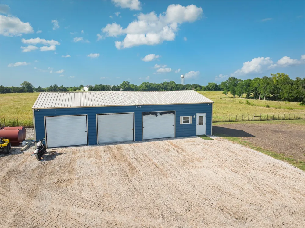 568 County Road 5025 Leonard, TX 75452