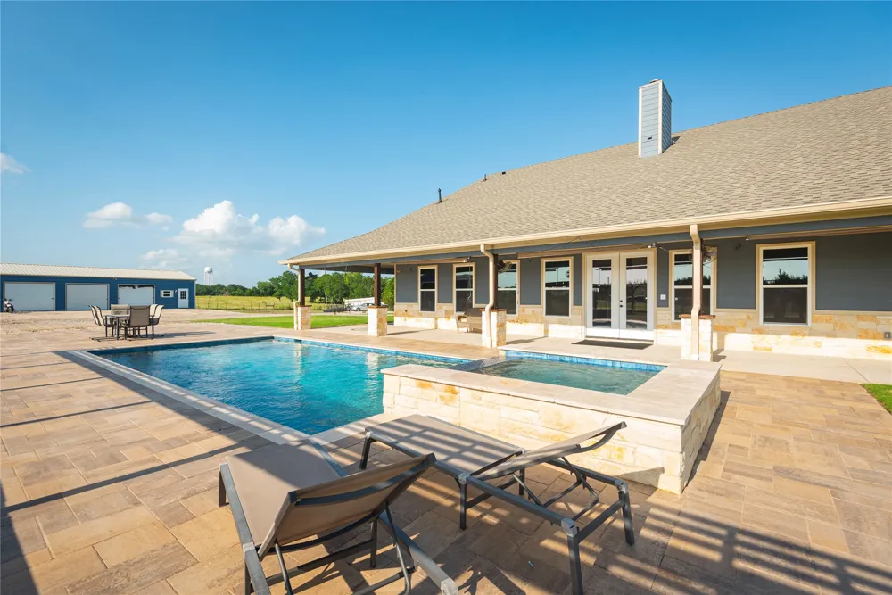 568 County Road 5025 Leonard, TX 75452