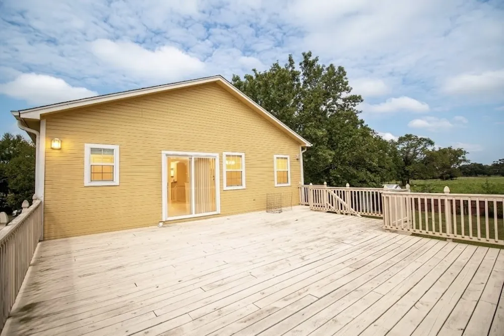 1261 State Highway 110 Grand Saline, TX 75140