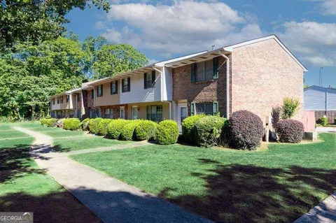 501 Carlton RD