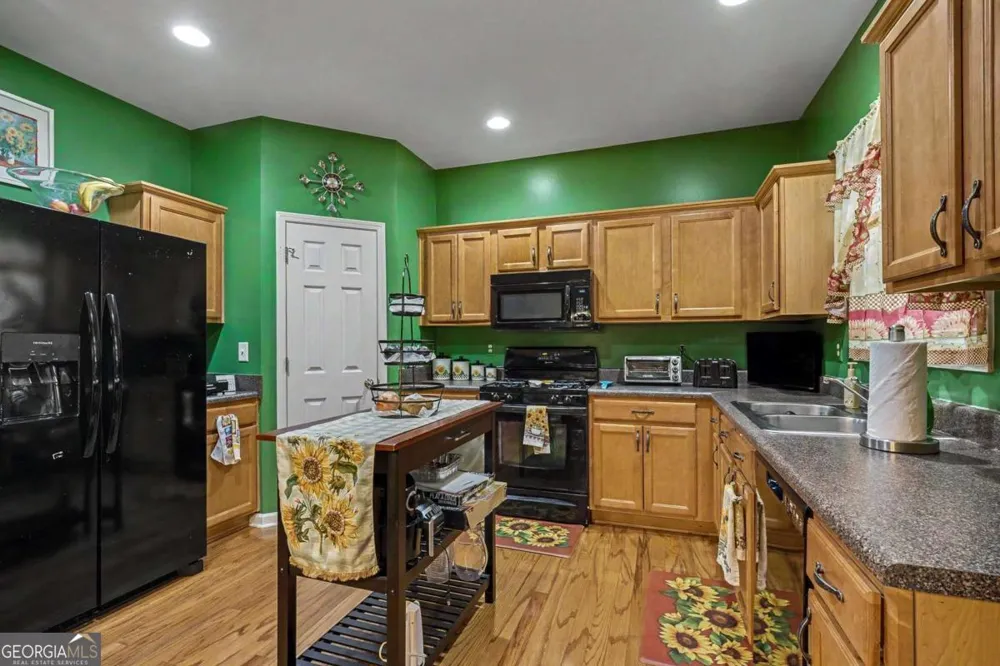 2091 Lakeshore Overlook DR NW Kennesaw, GA 30152