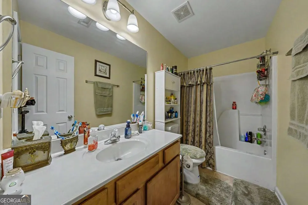 2091 Lakeshore Overlook DR NW Kennesaw, GA 30152