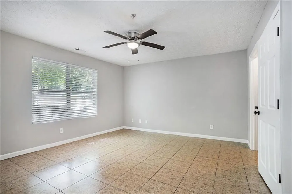 2102 Par Three Way Lithonia, GA 30038