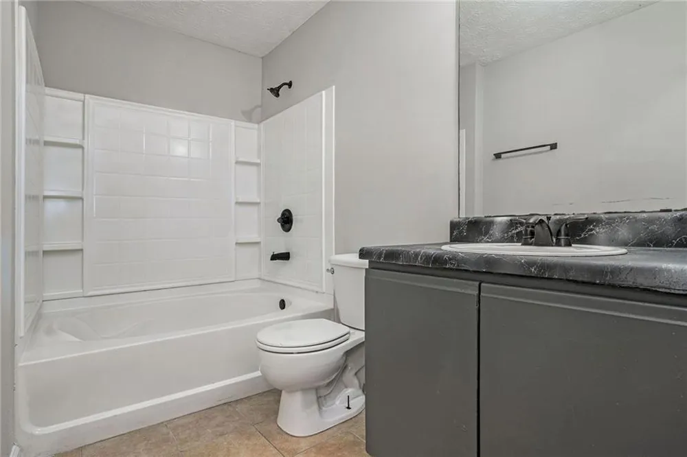 2102 Par Three Way Lithonia, GA 30038