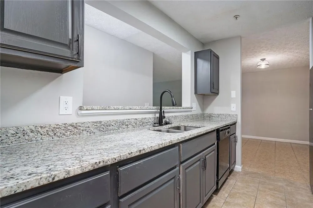 2102 Par Three Way Lithonia, GA 30038