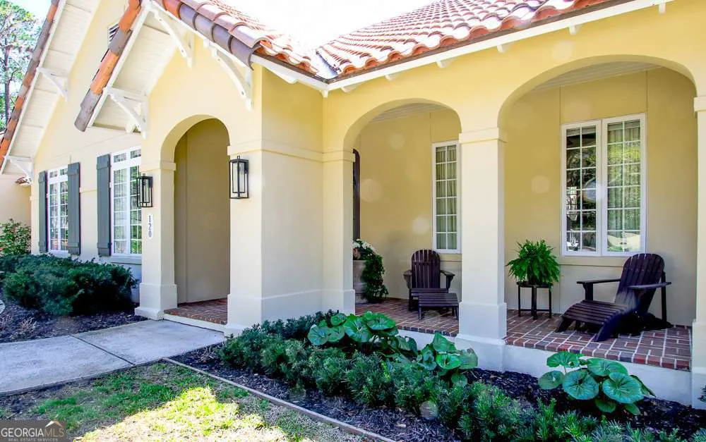 120 Governors CIR St. Simons, GA 31522