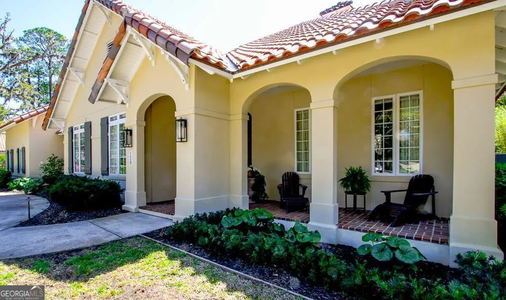 120 Governors CIR St. Simons, GA 31522