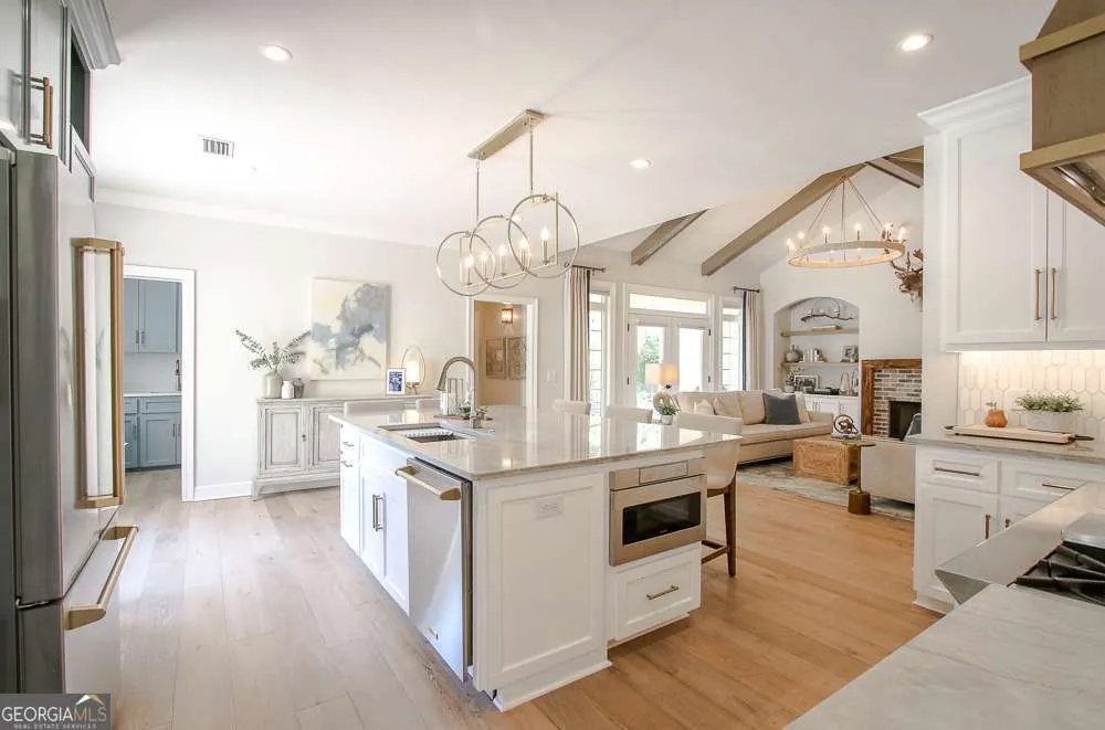 120 Governors CIR St. Simons, GA 31522