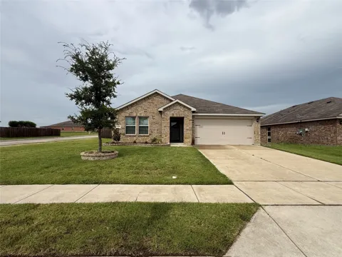 1305 Fieldstone Court