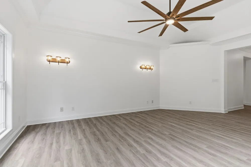 2214 Trieste Trl Adams, TN 37010