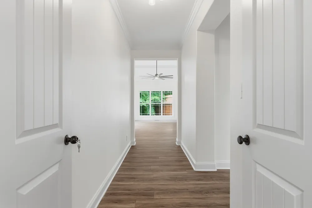 2214 Trieste Trl Adams, TN 37010