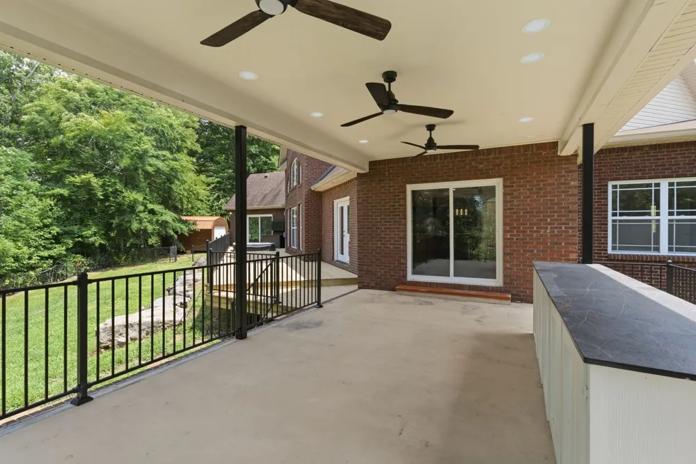 2214 Trieste Trl Adams, TN 37010