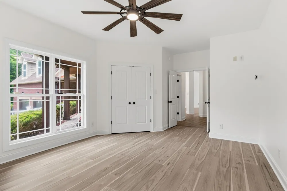 2214 Trieste Trl Adams, TN 37010