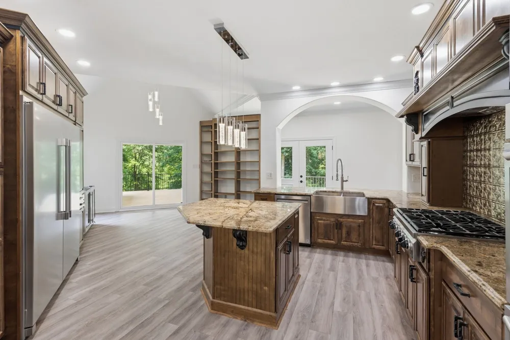 2214 Trieste Trl Adams, TN 37010