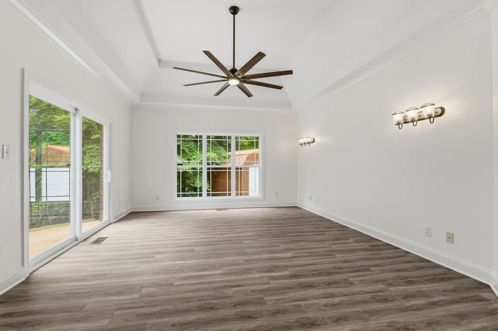 2214 Trieste Trl Adams, TN 37010