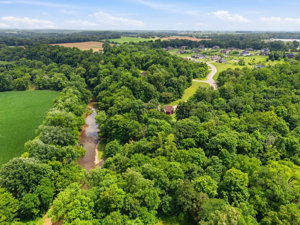 2214 Trieste Trl Adams, TN 37010