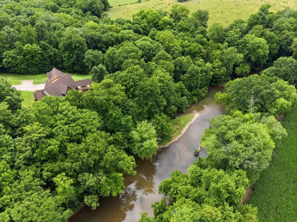 2214 Trieste Trl Adams, TN 37010