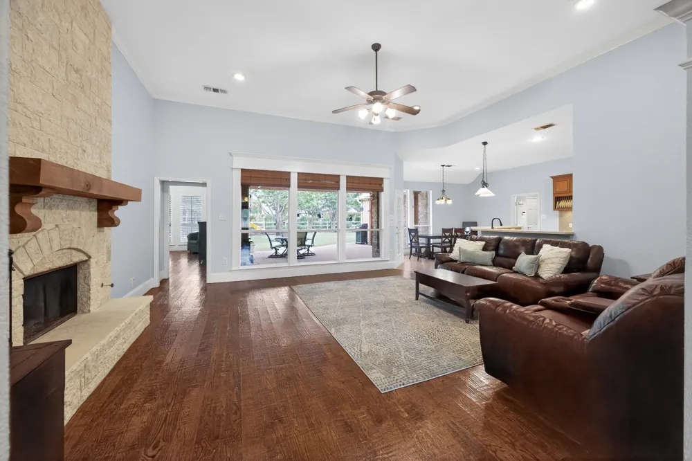 195 Connor Lane Allen, TX 75002