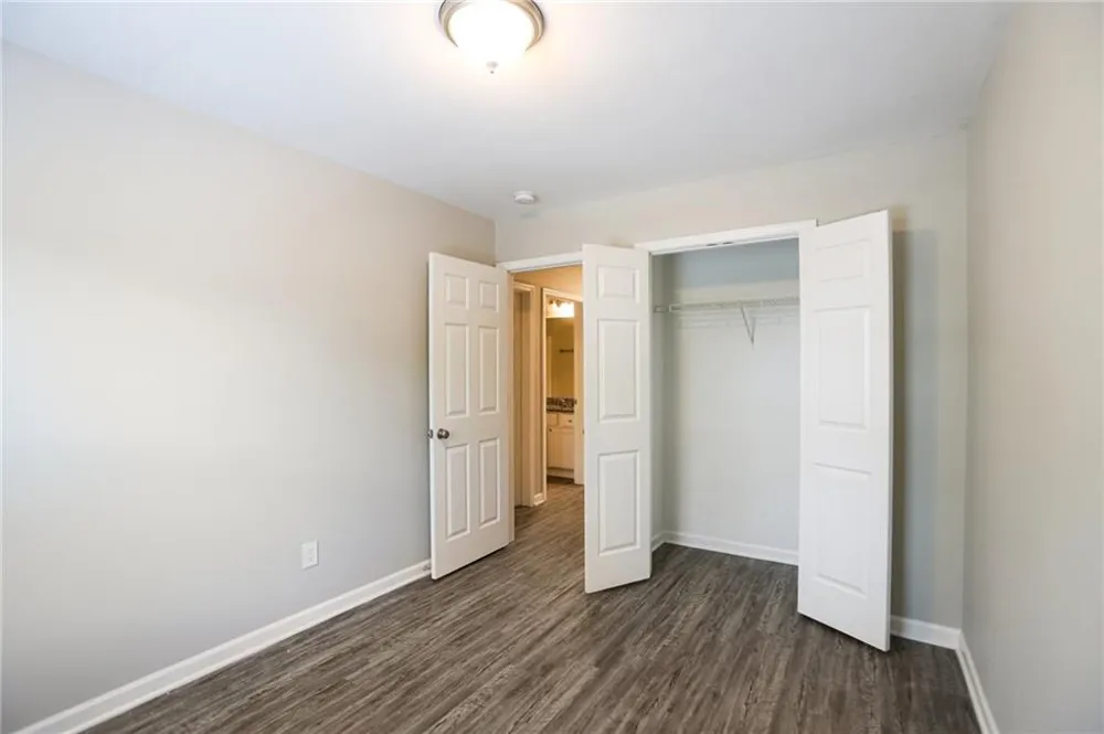 4422 Pinscher Street Union City, GA 30291