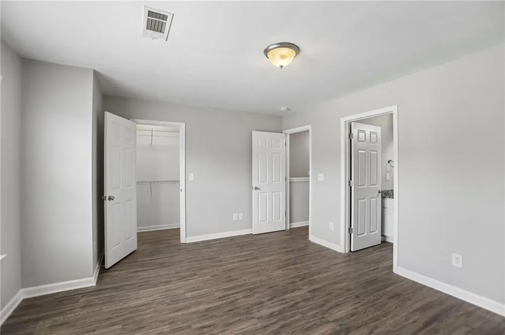 4422 Pinscher Street Union City, GA 30291