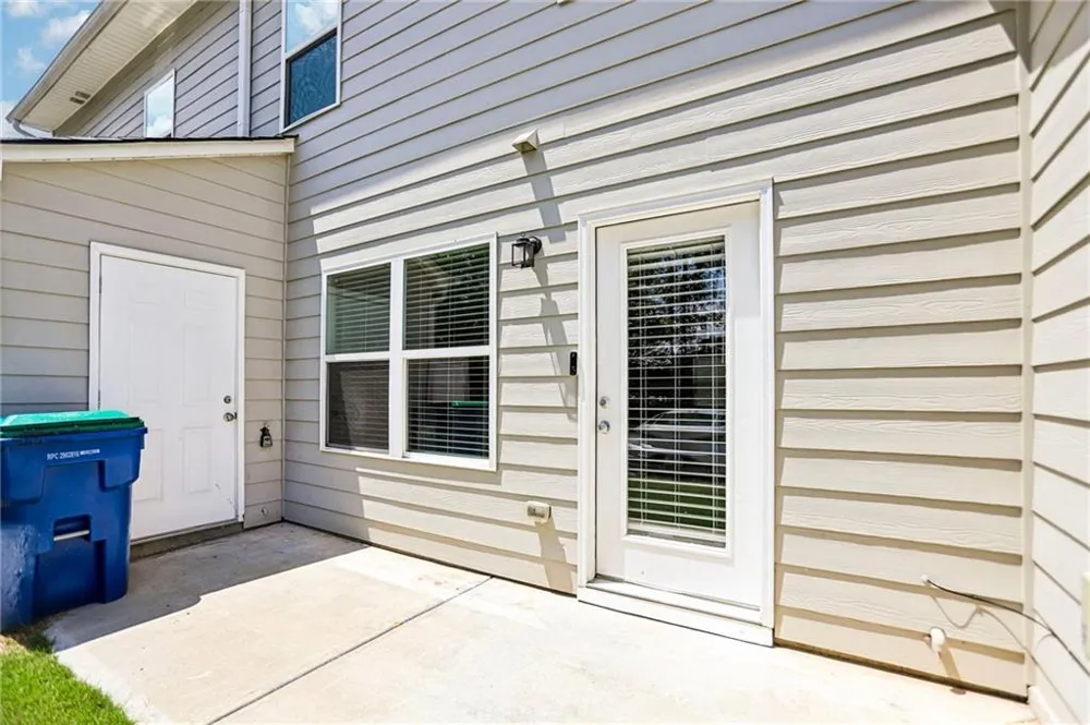 4422 Pinscher Street Union City, GA 30291