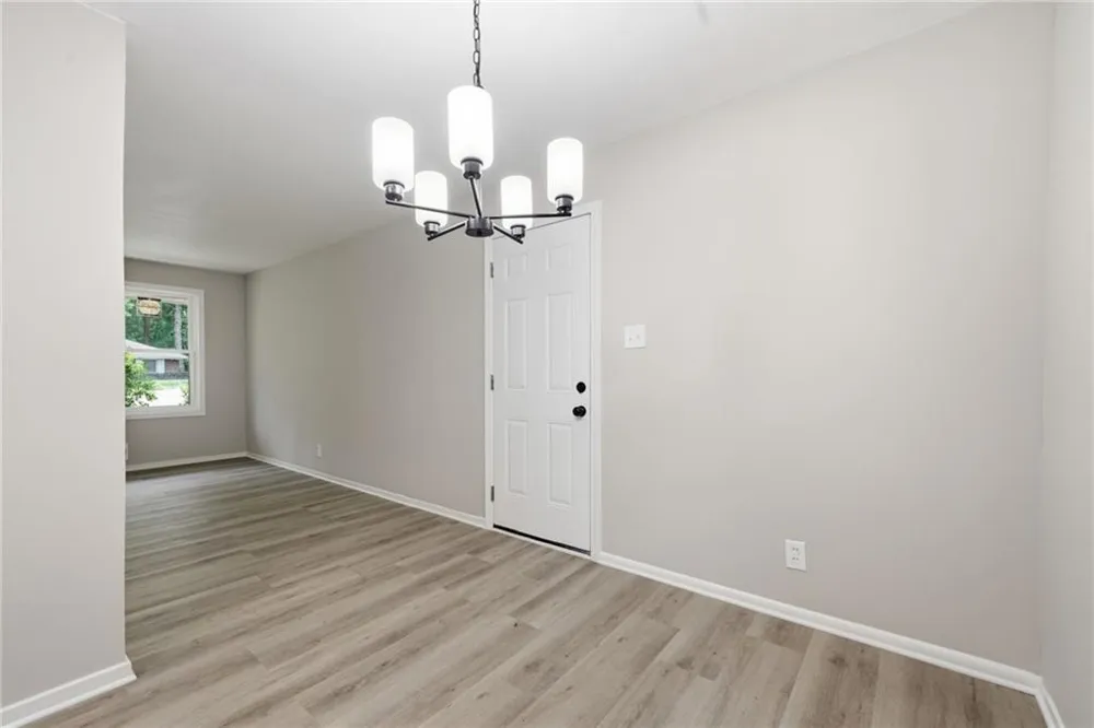 4913 Bartlett Road Forest Park, GA 30297