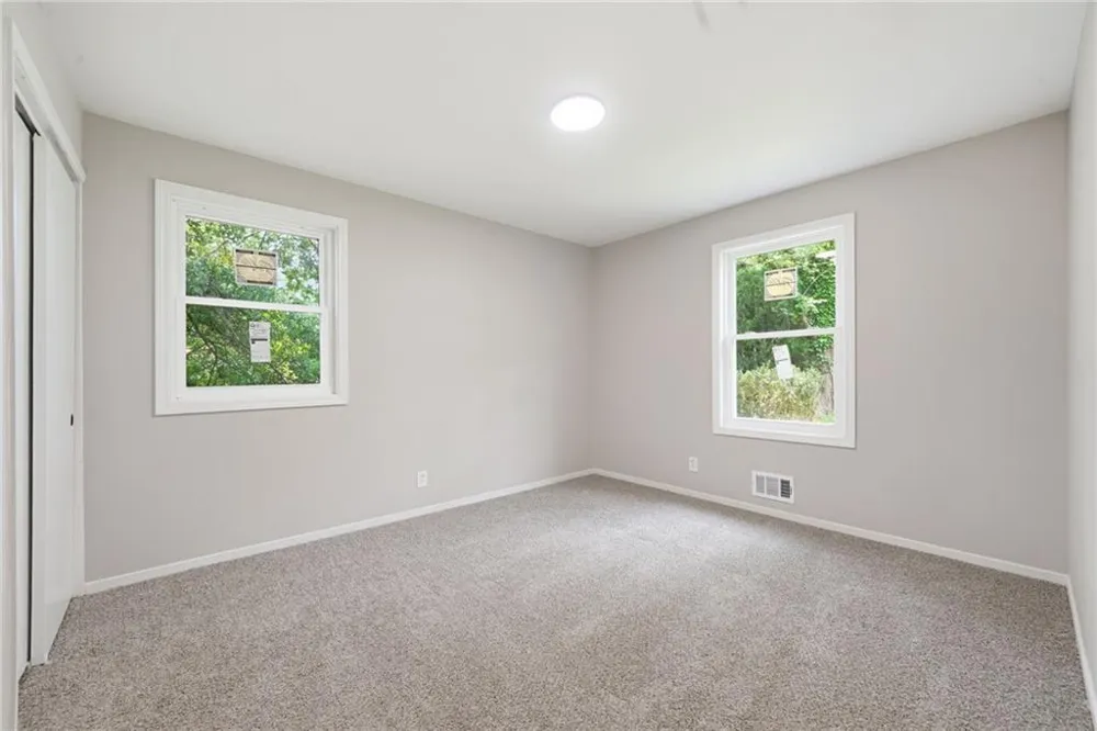 4913 Bartlett Road Forest Park, GA 30297