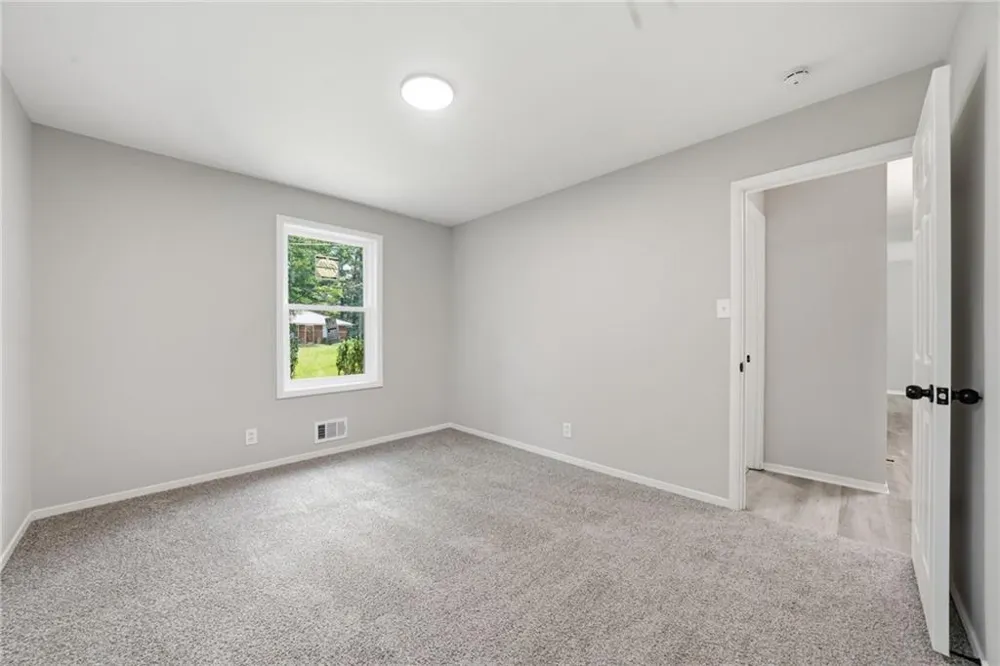 4913 Bartlett Road Forest Park, GA 30297