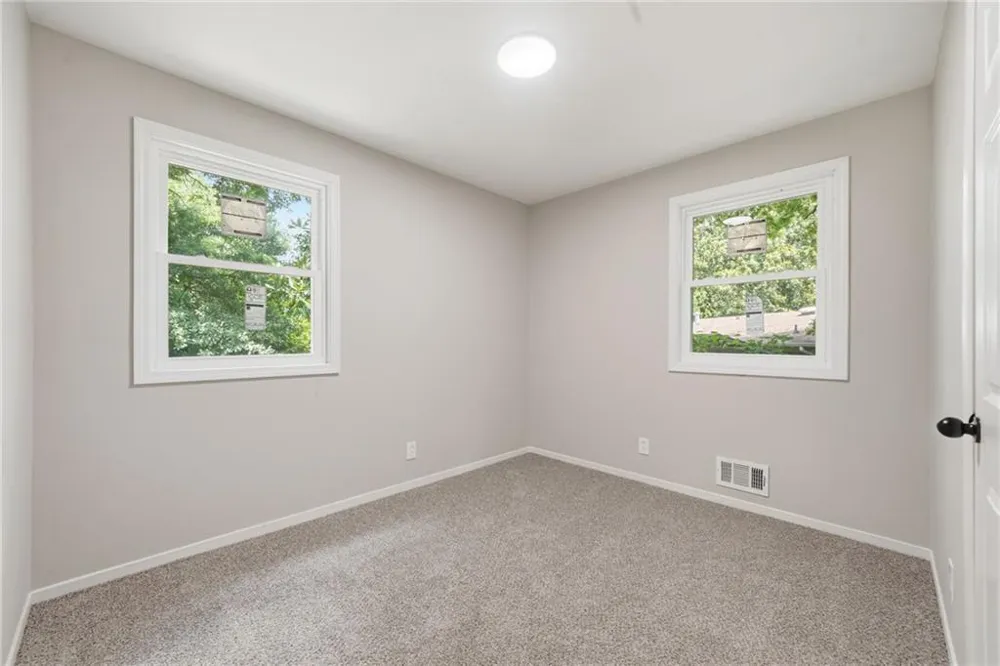 4913 Bartlett Road Forest Park, GA 30297