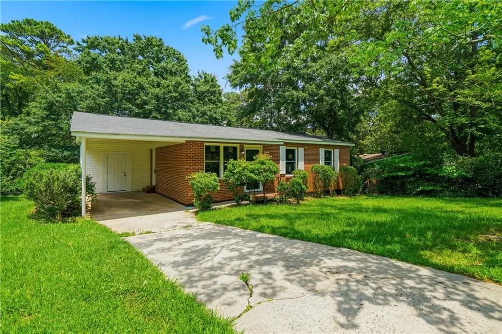 4913 Bartlett Road Forest Park, GA 30297
