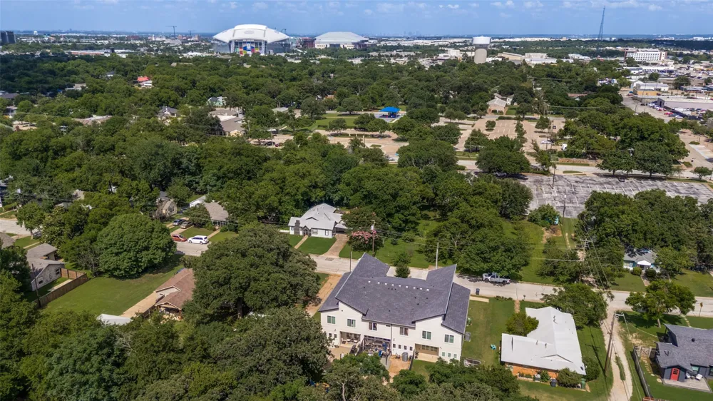 410 Pecan Street Arlington, TX 76011