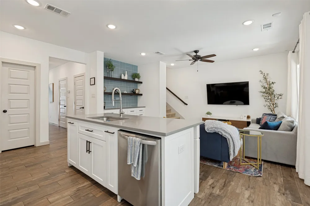 410 Pecan Street Arlington, TX 76011