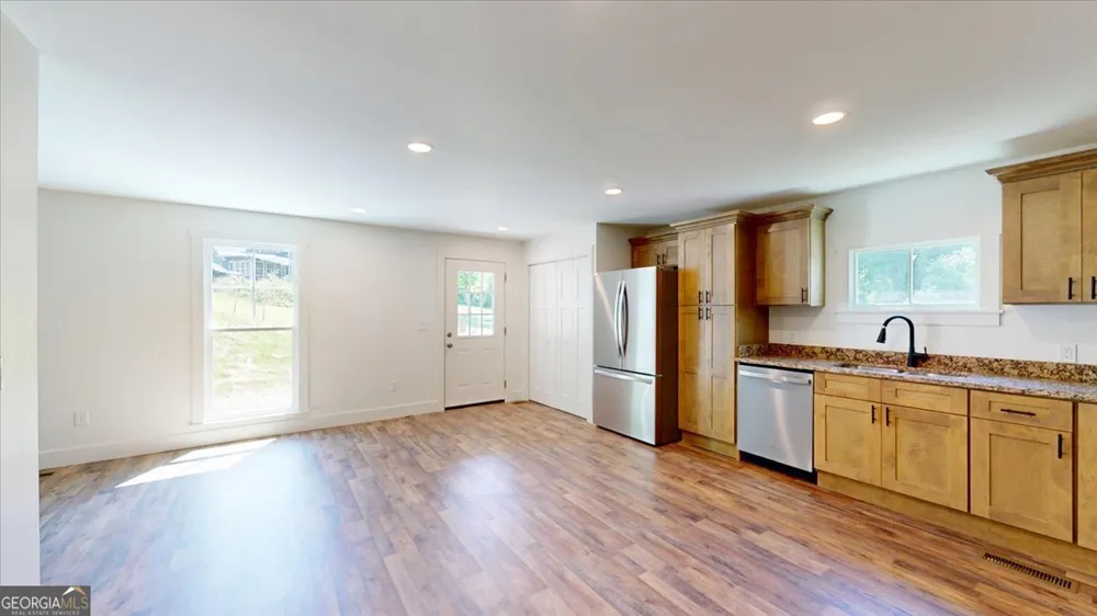 603 Orchard TER Rossville, GA 30741