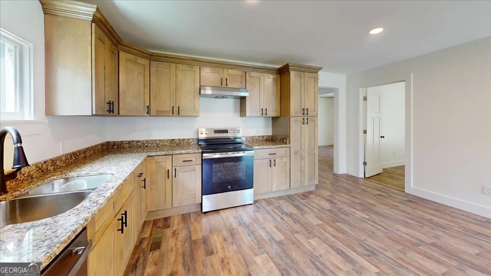603 Orchard TER Rossville, GA 30741