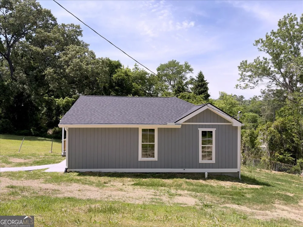 603 Orchard TER Rossville, GA 30741