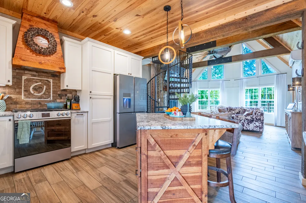286 County Road 28 Centre, AL 35960