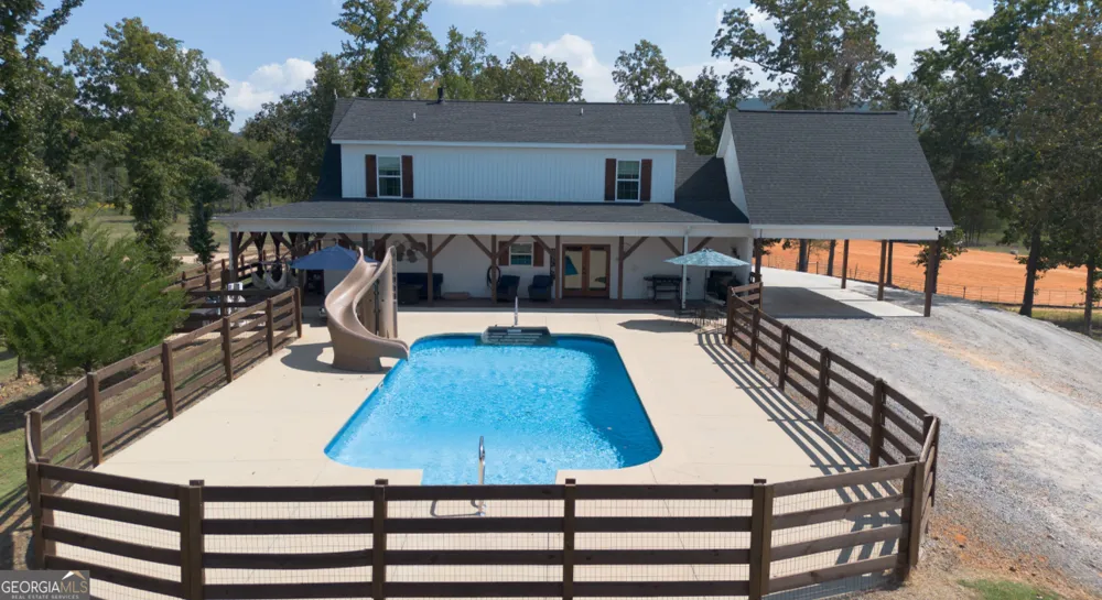 286 County Road 28 Centre, AL 35960