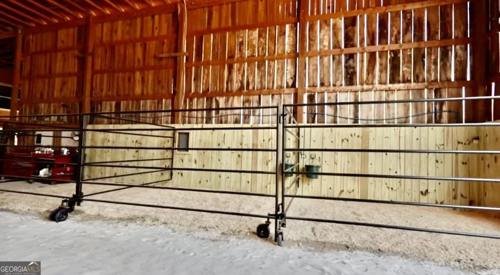 286 County Road 28 Centre, AL 35960