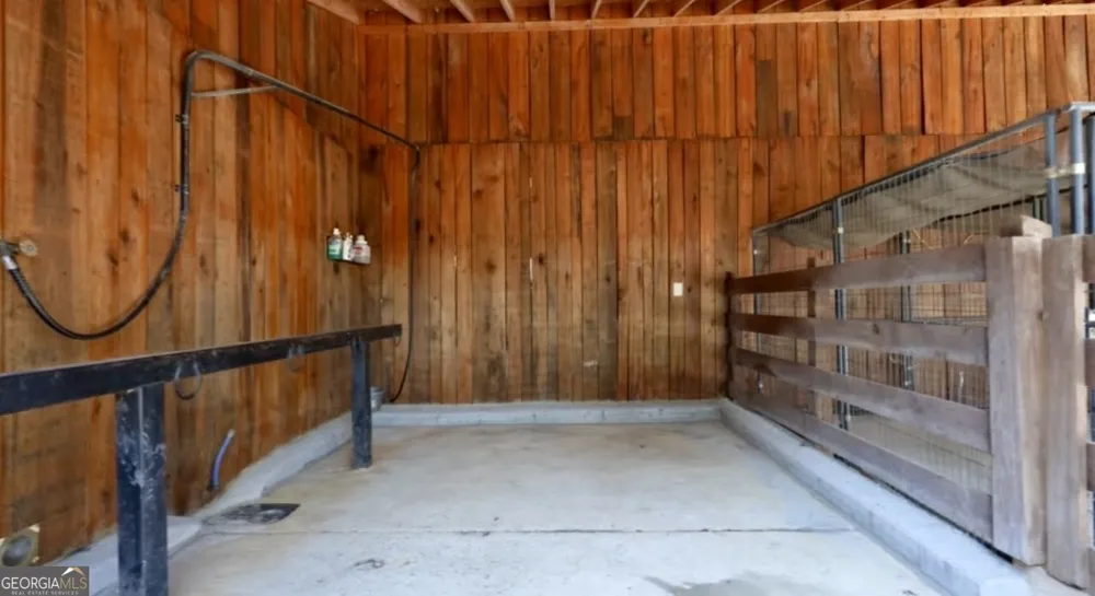 286 County Road 28 Centre, AL 35960