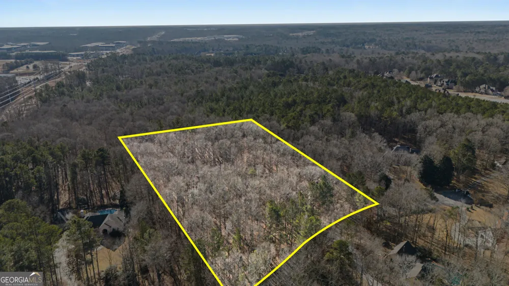 140 Emerald LN Fayetteville, GA 30214