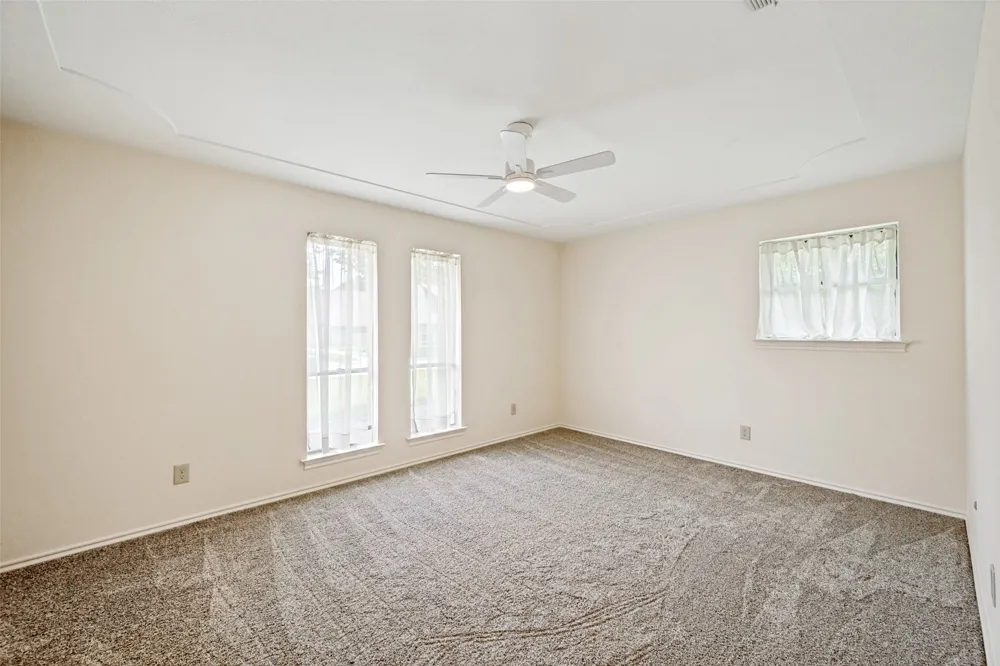 2414 Lakeview Circle Arlington, TX 76013