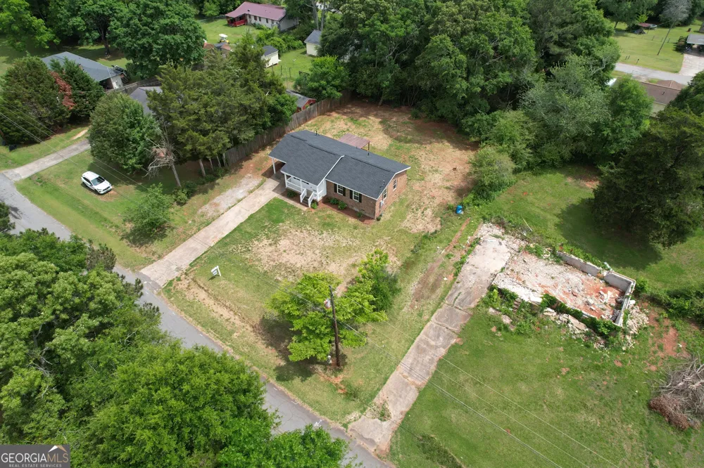 1138 Vestavia LN Thomaston, GA 30286