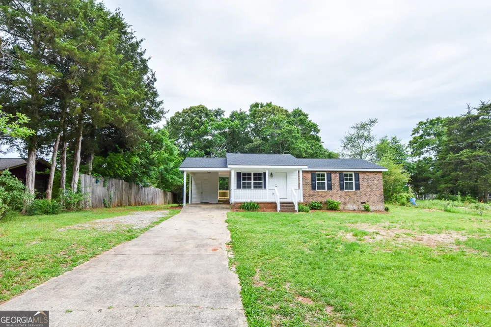 1138 Vestavia LN Thomaston, GA 30286