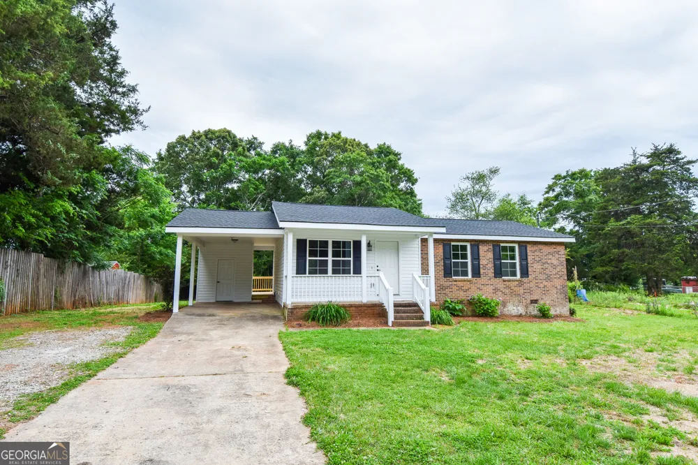 1138 Vestavia LN Thomaston, GA 30286