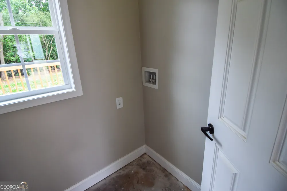 1138 Vestavia LN Thomaston, GA 30286