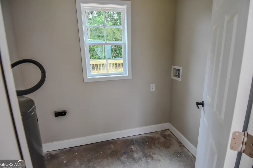 1138 Vestavia LN Thomaston, GA 30286