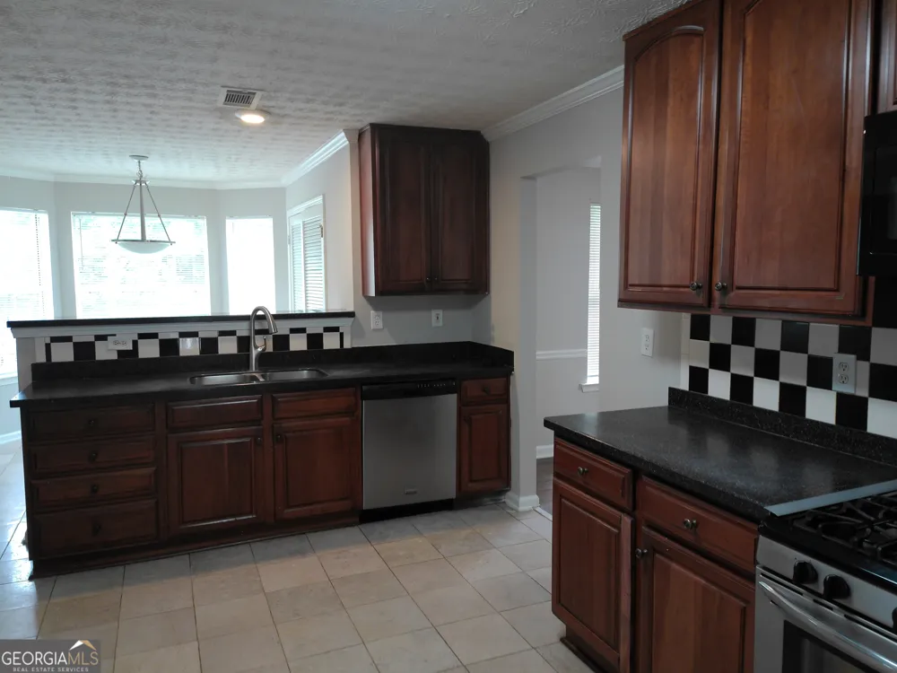 235 Vaness DR McDonough, GA 30253