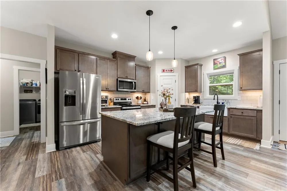 35 Chimney Lane Cleveland, GA 30528